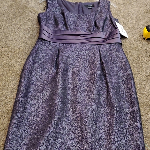 ποΈ Purple Metallic Dress and Jacket - Picture 12 of 15
